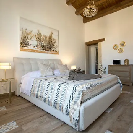 מלון דירות Ortigia Boutique Palace סירקוזה