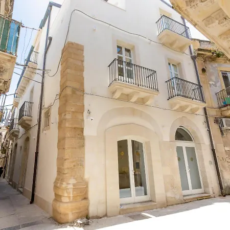 Ortigia Boutique Palace *